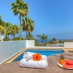 Вилла Stella Mare - Ocean View With Private Heated Pool